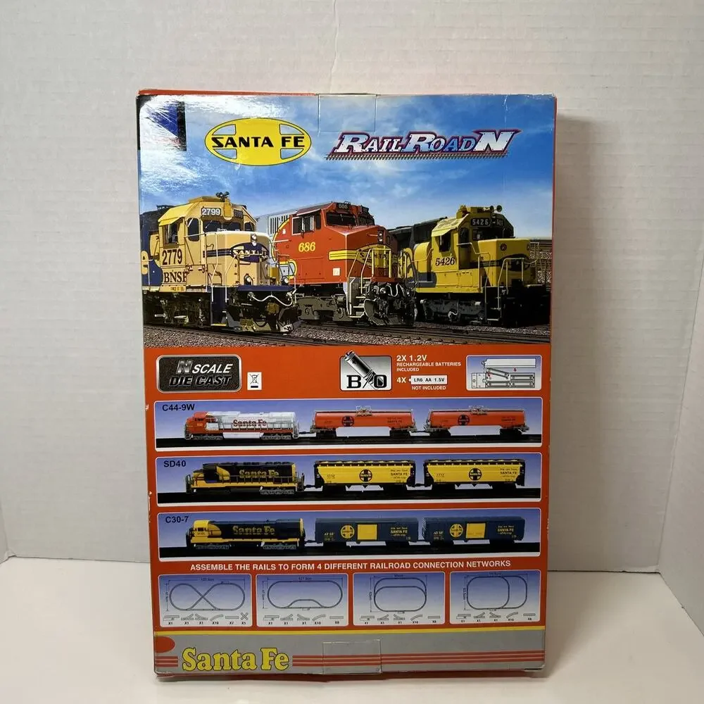 New-Ray RailRoad N Scale Santa Fe C44-9W Diecast Battery Operated Train Set